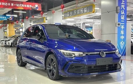 Volkswagen Golf VIII, 2021 год, 1 881 332 рублей, 3 фотография