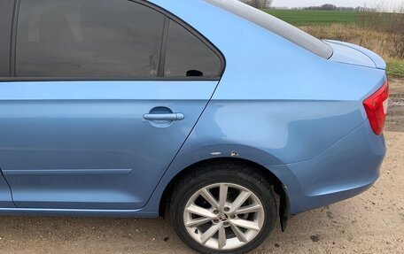 Skoda Rapid I, 2015 год, 880 000 рублей, 5 фотография