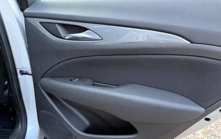 Opel Insignia II рестайлинг, 2018 год, 1 740 000 рублей, 11 фотография