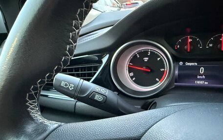 Opel Insignia II рестайлинг, 2018 год, 1 740 000 рублей, 21 фотография