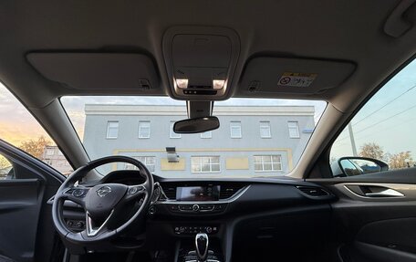 Opel Insignia II рестайлинг, 2018 год, 1 740 000 рублей, 32 фотография