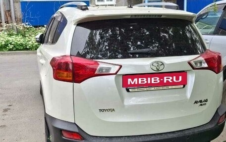 Toyota RAV4, 2014 год, 1 920 000 рублей, 4 фотография