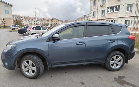 Toyota RAV4, 2013 год, 1 630 000 рублей, 2 фотография