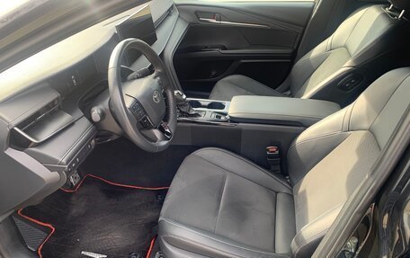 Toyota Camry, 2024 год, 3 650 000 рублей, 14 фотография
