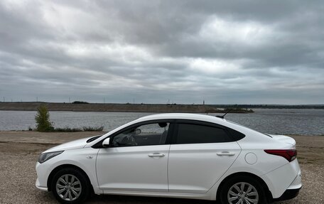 Hyundai Solaris II рестайлинг, 2021 год, 1 500 000 рублей, 7 фотография