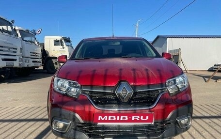 Renault Logan II, 2018 год, 681 000 рублей, 2 фотография