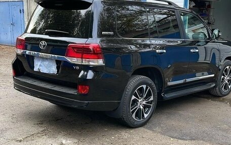 Toyota Land Cruiser 200, 2020 год, 17 000 000 рублей, 3 фотография