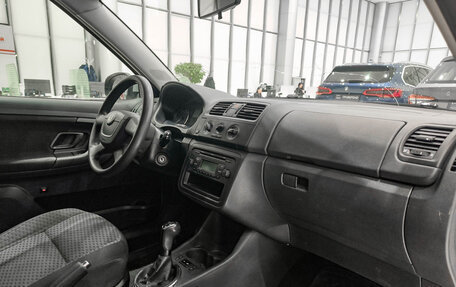 Skoda Fabia II, 2011 год, 550 000 рублей, 13 фотография