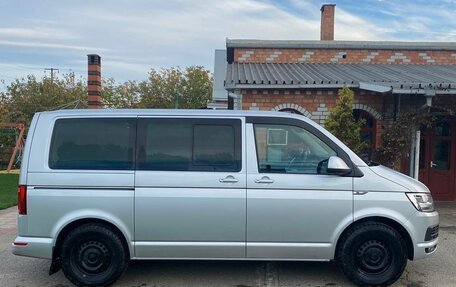 Volkswagen Caravelle T6 рестайлинг, 2019 год, 3 400 000 рублей, 5 фотография