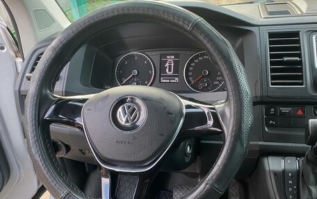 Volkswagen Caravelle T6 рестайлинг, 2019 год, 3 400 000 рублей, 8 фотография