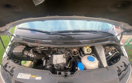 Volkswagen Caravelle T6 рестайлинг, 2019 год, 3 400 000 рублей, 13 фотография