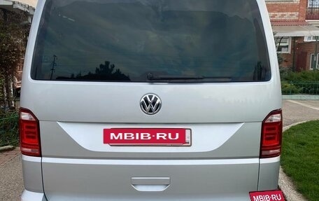 Volkswagen Caravelle T6 рестайлинг, 2019 год, 3 400 000 рублей, 6 фотография