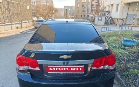 Chevrolet Cruze II, 2012 год, 650 000 рублей, 2 фотография