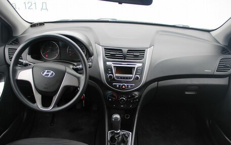 Hyundai Solaris II рестайлинг, 2014 год, 879 000 рублей, 7 фотография