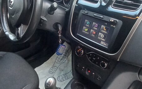 Renault Sandero II рестайлинг, 2014 год, 820 000 рублей, 6 фотография