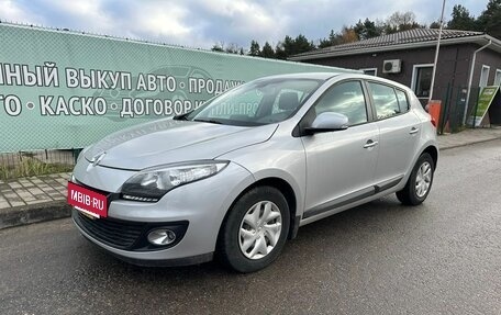 Renault Megane III, 2014 год, 988 000 рублей, 2 фотография