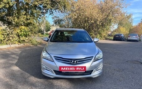 Hyundai Solaris II рестайлинг, 2016 год, 1 050 000 рублей, 8 фотография