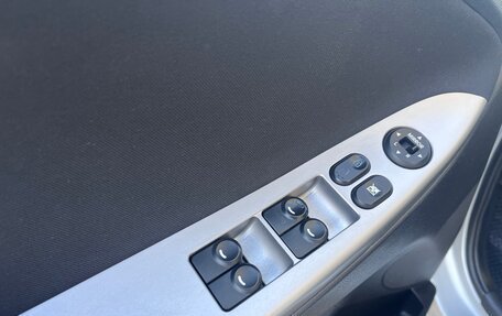 Hyundai Solaris II рестайлинг, 2016 год, 1 050 000 рублей, 14 фотография