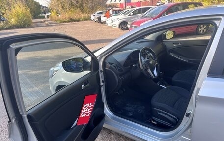 Hyundai Solaris II рестайлинг, 2016 год, 1 050 000 рублей, 13 фотография