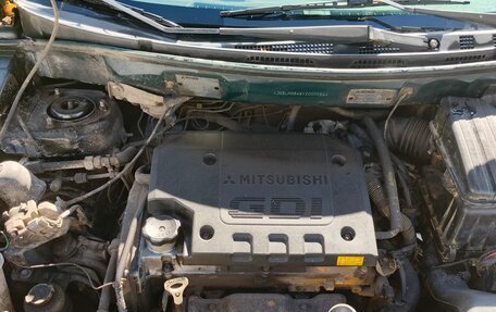 Mitsubishi Space Wagon III, 2000 год, 280 000 рублей, 18 фотография