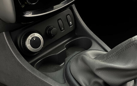 Nissan Terrano III, 2015 год, 1 049 000 рублей, 15 фотография