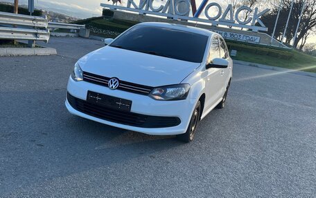 Volkswagen Polo VI (EU Market), 2013 год, 780 000 рублей, 1 фотография