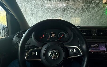 Volkswagen Polo VI (EU Market), 2018 год, 1 000 000 рублей, 5 фотография