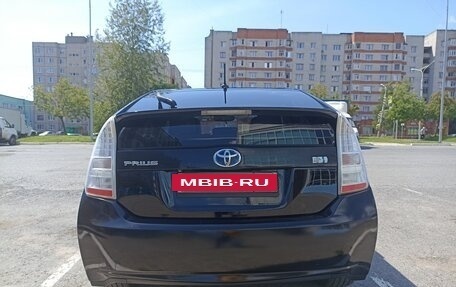 Toyota Prius, 2009 год, 955 000 рублей, 2 фотография