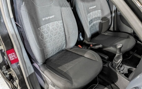 Renault Sandero II рестайлинг, 2016 год, 695 000 рублей, 23 фотография