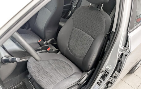 Hyundai Solaris II рестайлинг, 2015 год, 1 100 000 рублей, 19 фотография