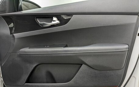 KIA Cerato IV, 2021 год, 2 350 000 рублей, 20 фотография