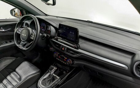 KIA Cerato IV, 2021 год, 2 350 000 рублей, 21 фотография