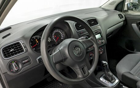 Volkswagen Polo VI (EU Market), 2011 год, 790 000 рублей, 12 фотография