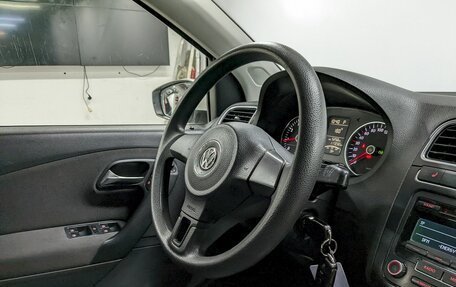Volkswagen Polo VI (EU Market), 2011 год, 790 000 рублей, 20 фотография