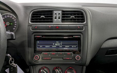 Volkswagen Polo VI (EU Market), 2011 год, 790 000 рублей, 22 фотография