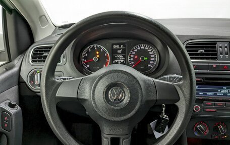 Volkswagen Polo VI (EU Market), 2011 год, 790 000 рублей, 23 фотография