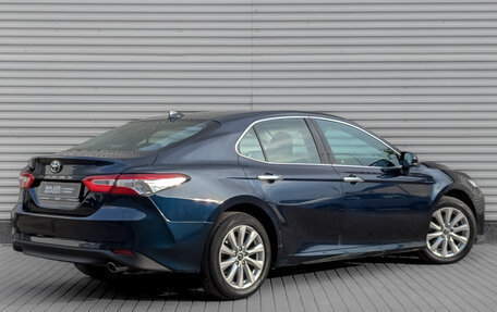 Toyota Camry, 2018 год, 2 550 000 рублей, 5 фотография