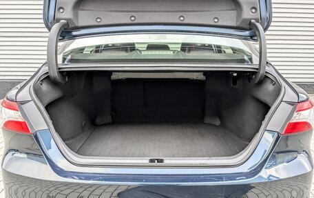 Toyota Camry, 2018 год, 2 550 000 рублей, 10 фотография