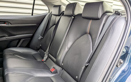 Toyota Camry, 2018 год, 2 550 000 рублей, 12 фотография