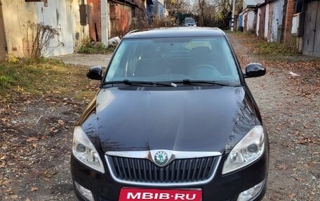 Skoda Fabia II, 2011 год, 800 000 рублей, 1 фотография