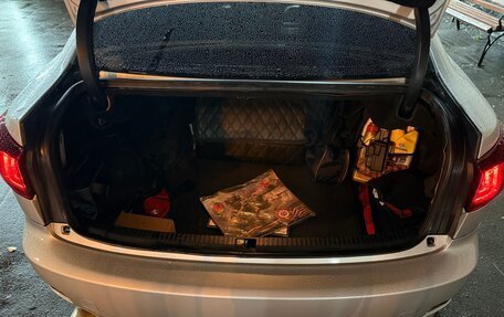 Lexus IS II рестайлинг 2, 2006 год, 1 740 000 рублей, 25 фотография