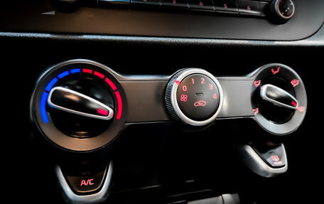 KIA Rio IV, 2021 год, 1 000 000 рублей, 23 фотография