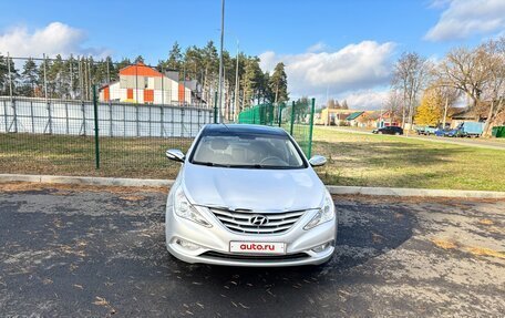 Hyundai Sonata VI, 2010 год, 900 000 рублей, 2 фотография