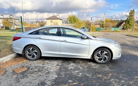Hyundai Sonata VI, 2010 год, 900 000 рублей, 8 фотография