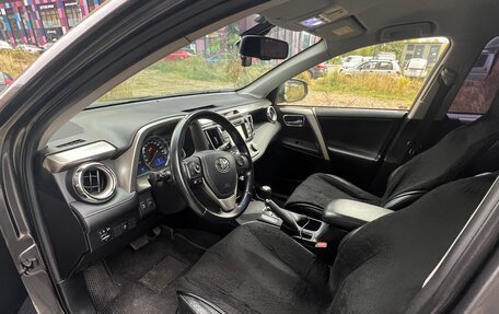 Toyota RAV4, 2013 год, 1 900 000 рублей, 5 фотография