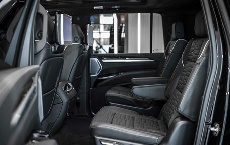 Cadillac Escalade V, 2025 год, 24 000 000 рублей, 16 фотография