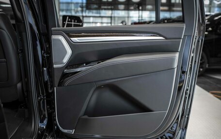 Cadillac Escalade V, 2025 год, 24 000 000 рублей, 19 фотография