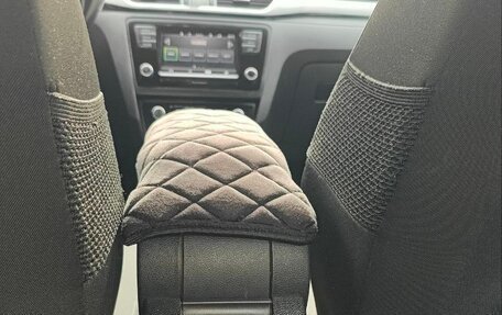 Skoda Rapid I, 2018 год, 1 120 000 рублей, 20 фотография