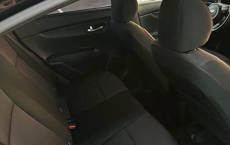 KIA Rio IV, 2021 год, 1 750 000 рублей, 7 фотография