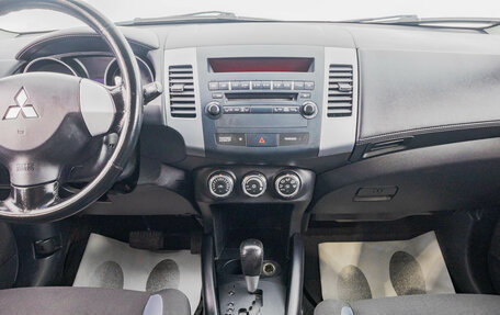 Mitsubishi Outlander III рестайлинг 3, 2011 год, 1 249 000 рублей, 16 фотография